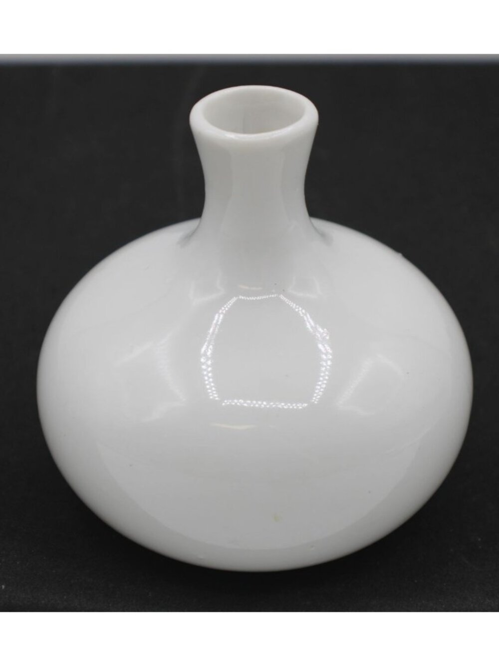 Vtg Neiman Marcus White Round Mini Bud Vase 3" Tall Bulbous Modernist Minimalist